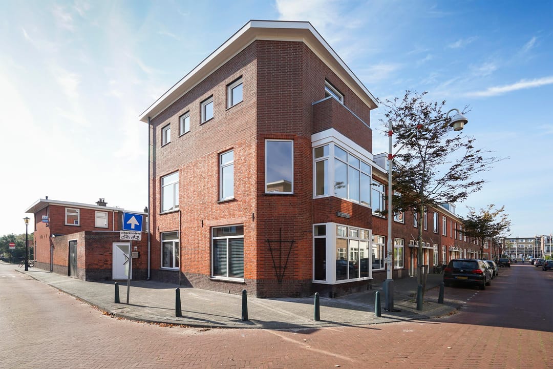 Foto 1 van Bussumsestraat 100
