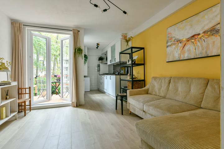 Photo 1 of Frederik Hendrikstraat 123-1