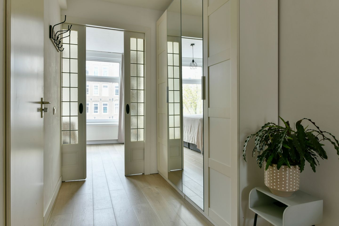 Foto 10 van Frederik Hendrikstraat 123-1