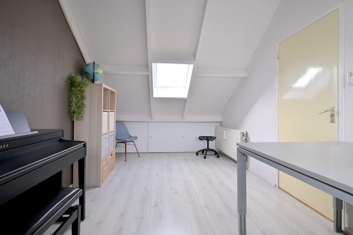 Photo 28 of Atalanta 32