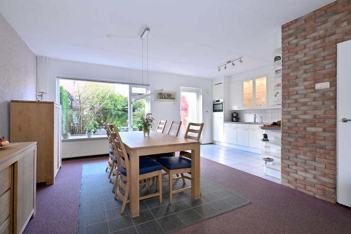 Photo 8 of Atalanta 32