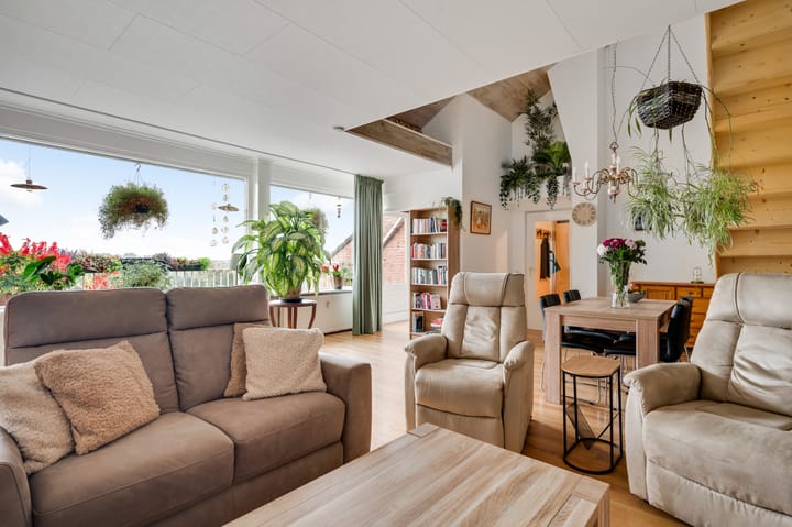 Photo 2 of Sauterneslaan 20-H