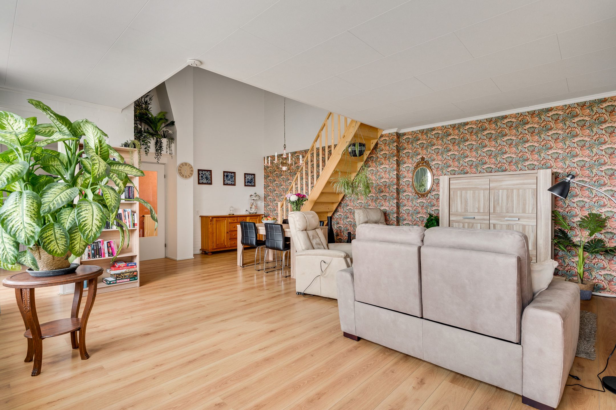 Photo 9 of Sauterneslaan 20-H