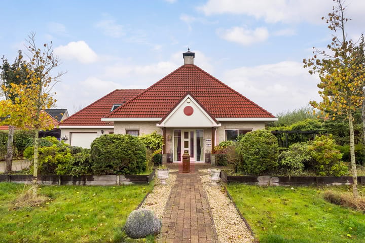 Hazzelnútstrjitte 15 main image