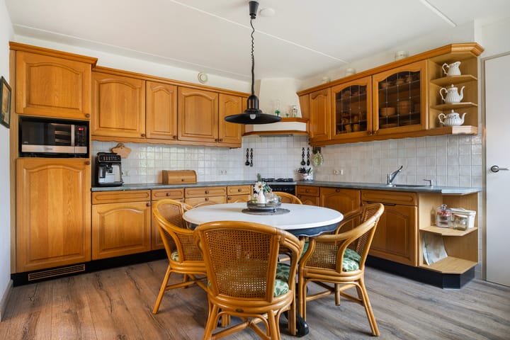 Foto 12 van Hazzelnútstrjitte 15