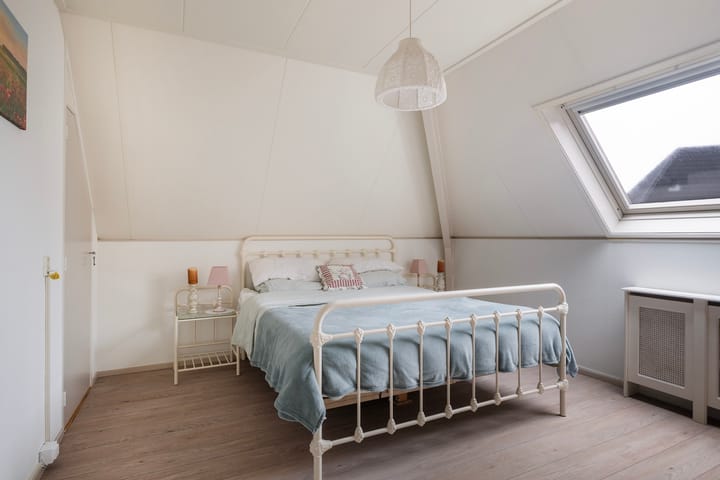 Foto 24 van Hazzelnútstrjitte 15