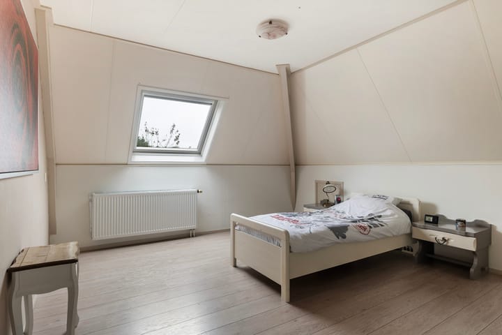 Foto 26 van Hazzelnútstrjitte 15