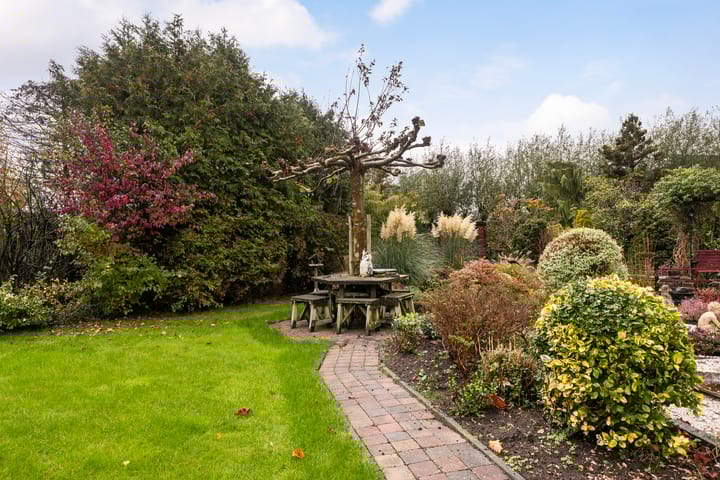 Foto 35 van Hazzelnútstrjitte 15