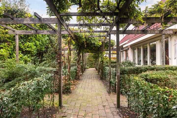 Foto 38 van Hazzelnútstrjitte 15