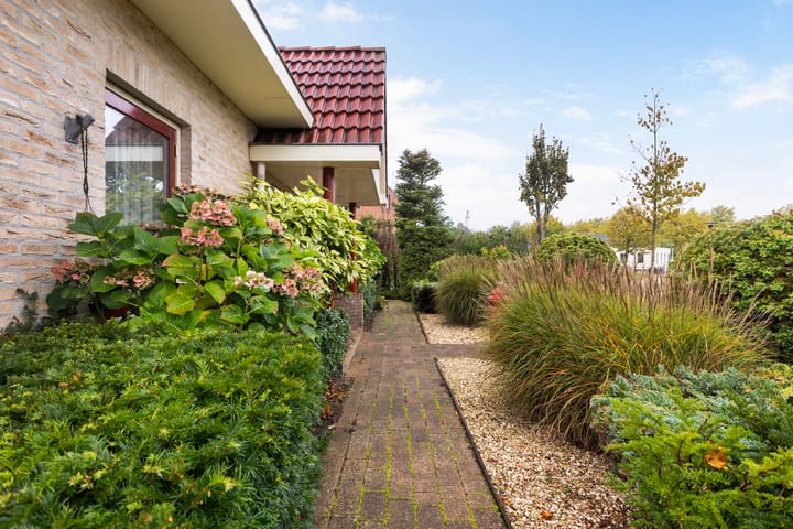 Foto 39 van Hazzelnútstrjitte 15