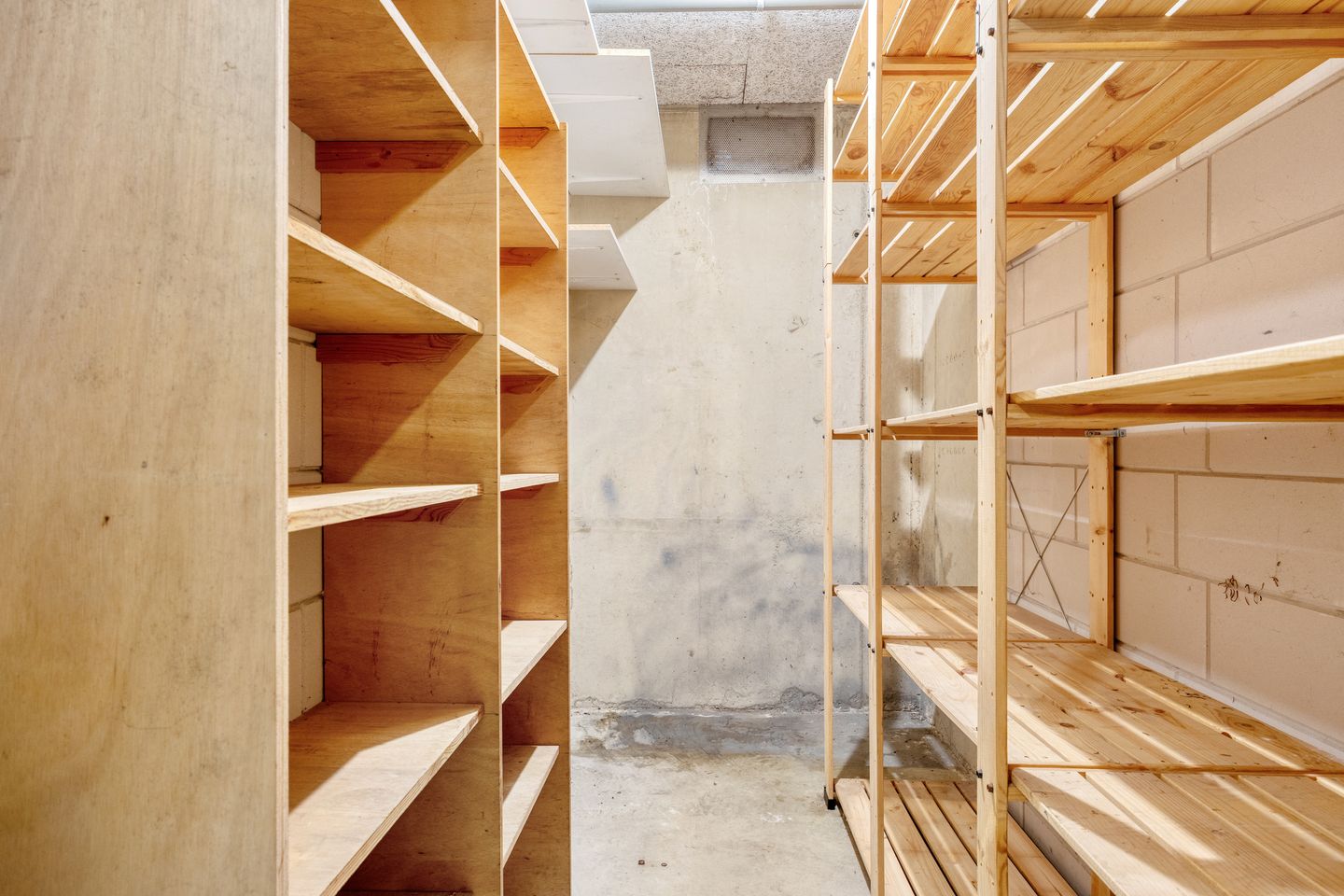 Foto 34 van Pater Leijdekkersstraat 4