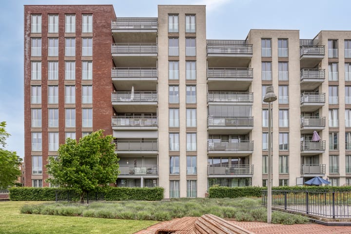 Photo 1 of Koningsloper 165