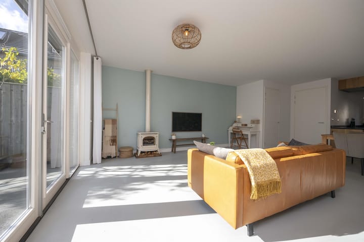 Photo 9 of Delflandstraat 1