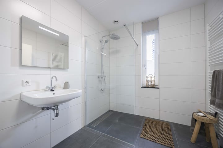 Photo 20 of Delflandstraat 1