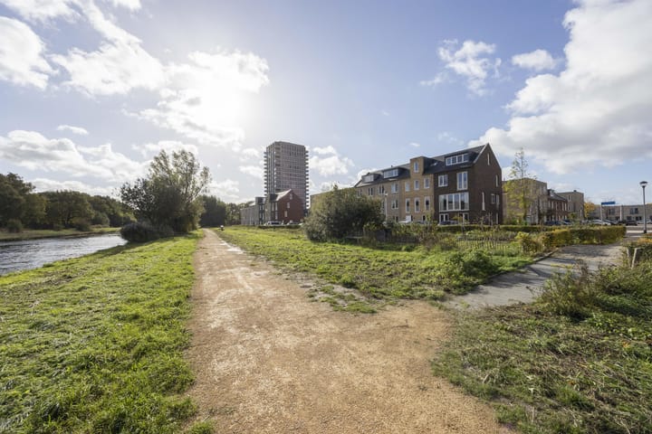 Photo 33 of Delflandstraat 1