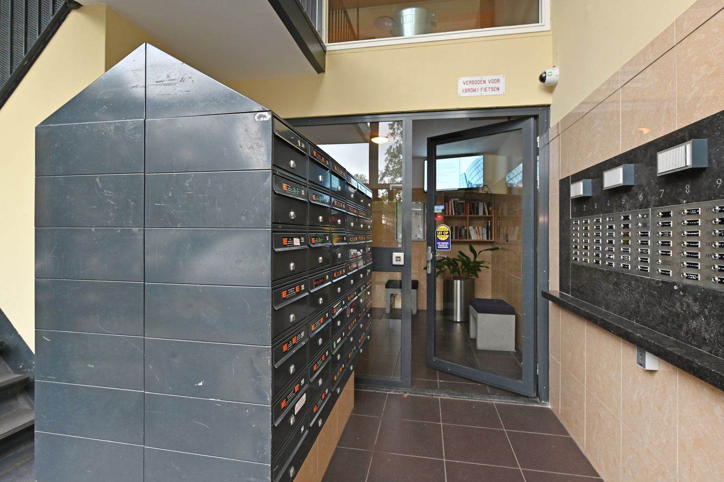 Photo 20 of Roggekamp 383