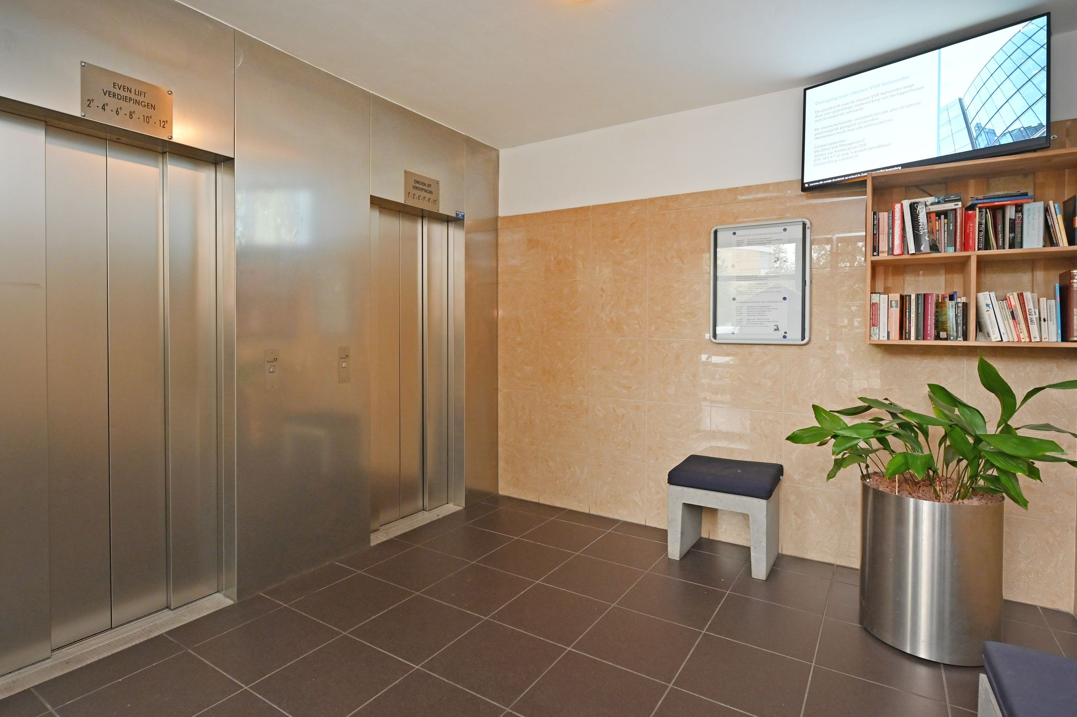 Photo 21 of Roggekamp 383