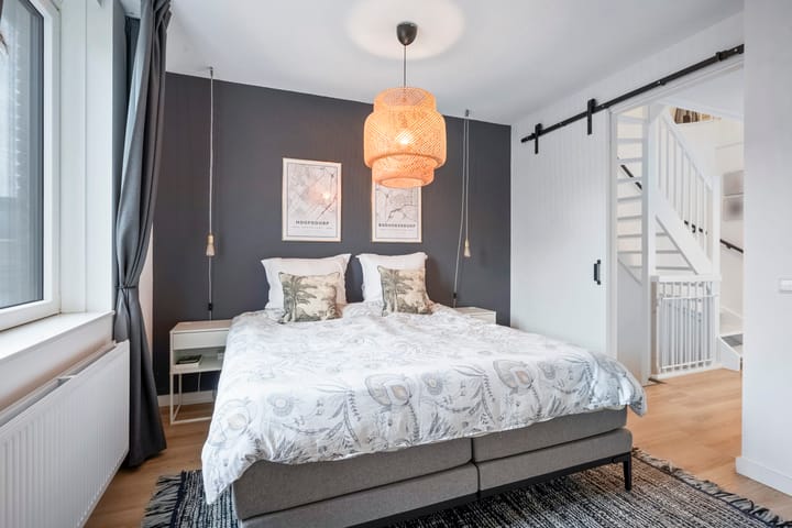 Photo 35 of Louis Hartzstraat 16