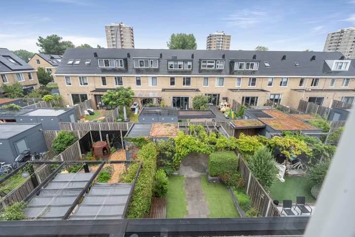 Photo 53 of Louis Hartzstraat 16