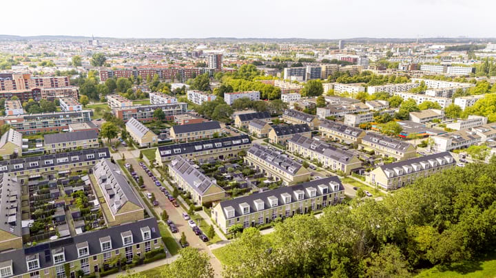 Photo 60 of Louis Hartzstraat 16