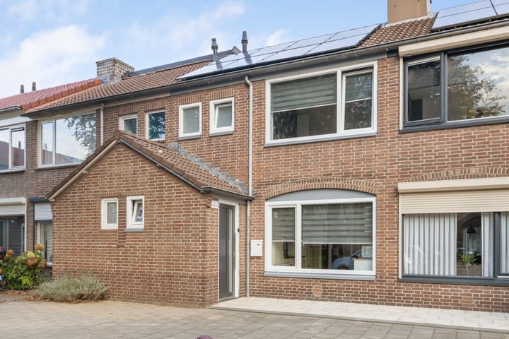 Foto 2 van Christinahof 13