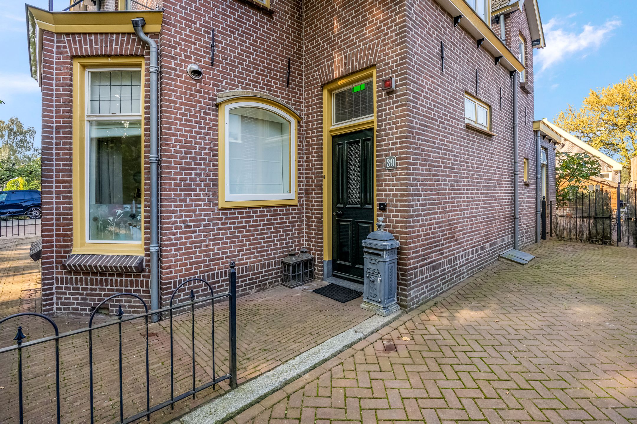 Photo 6 of Stationsweg 39