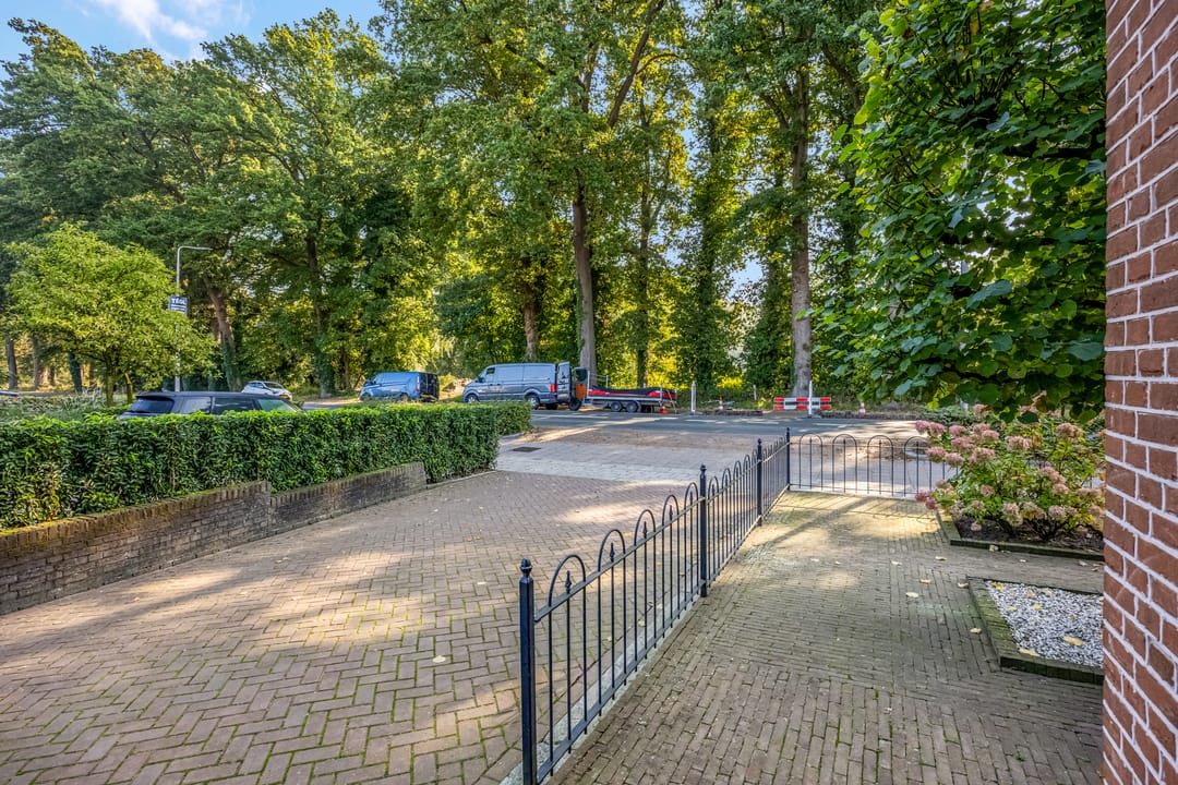 Photo 7 of Stationsweg 39