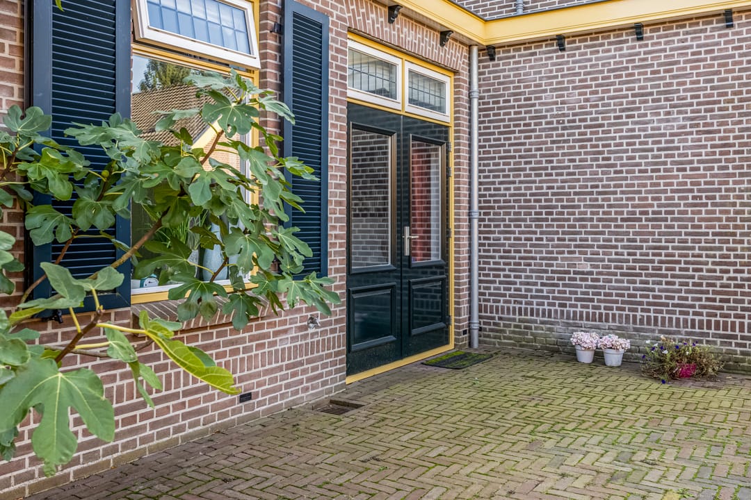 Photo 17 of Stationsweg 39