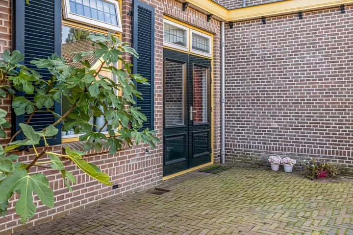 Photo 17 of Stationsweg 39