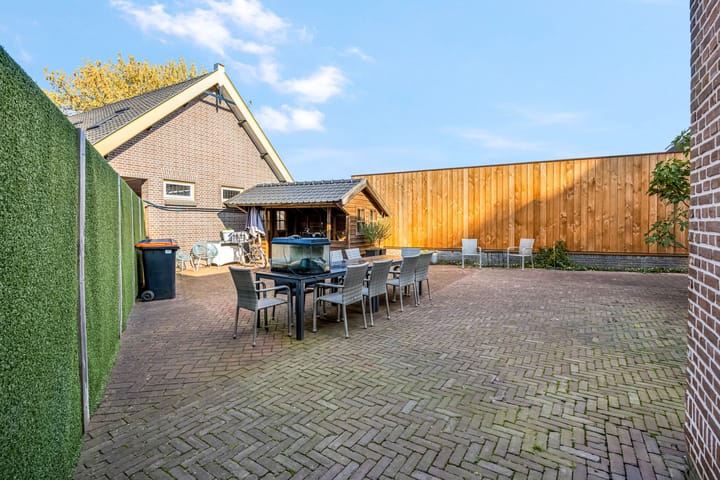 Photo 18 of Stationsweg 39