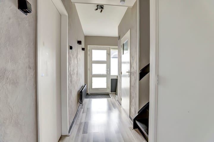 Photo 5 of Rinzemastraat 2