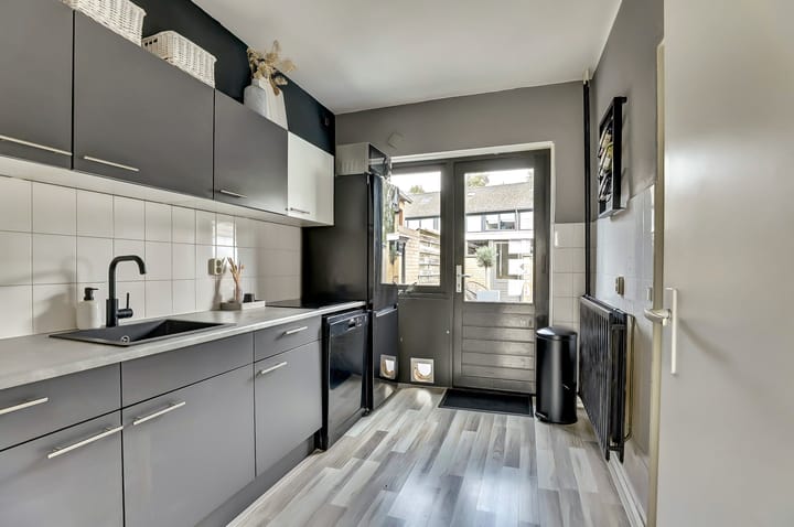 Photo 13 of Rinzemastraat 2