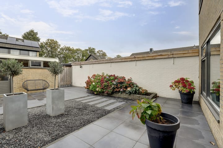 Photo 25 of Rinzemastraat 2