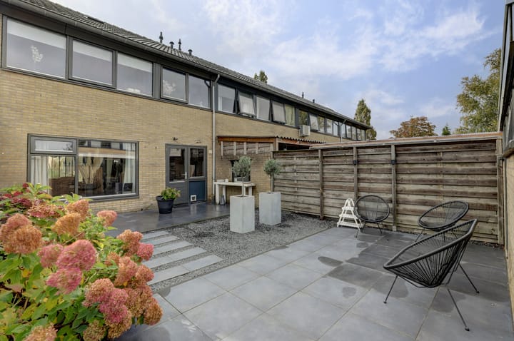 Photo 26 of Rinzemastraat 2