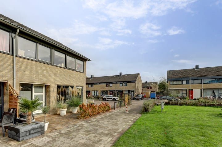 Photo 28 of Rinzemastraat 2