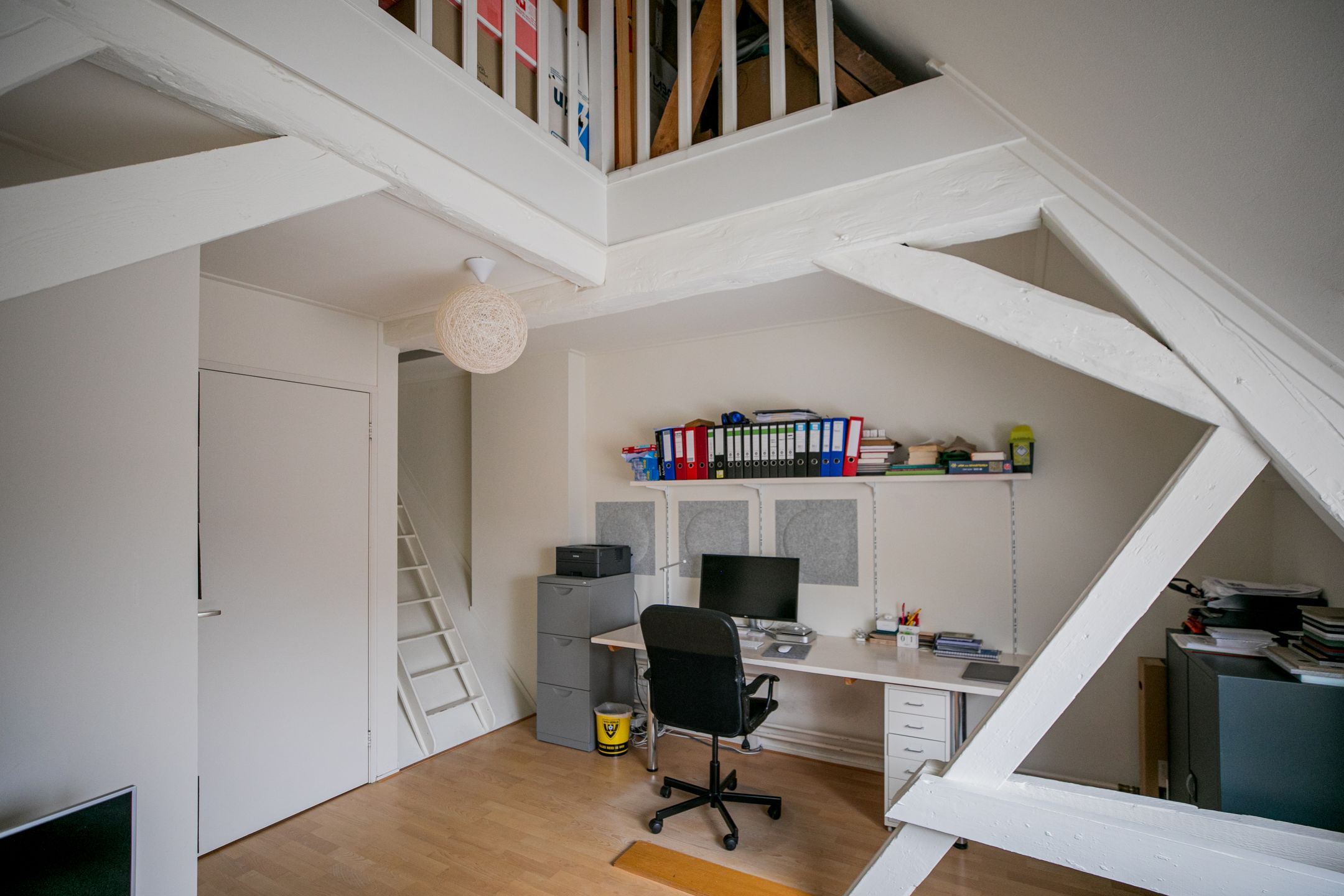 Photo 42 of Neerstraat 65-A