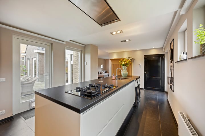 Foto 18 van Eikenstraat 34