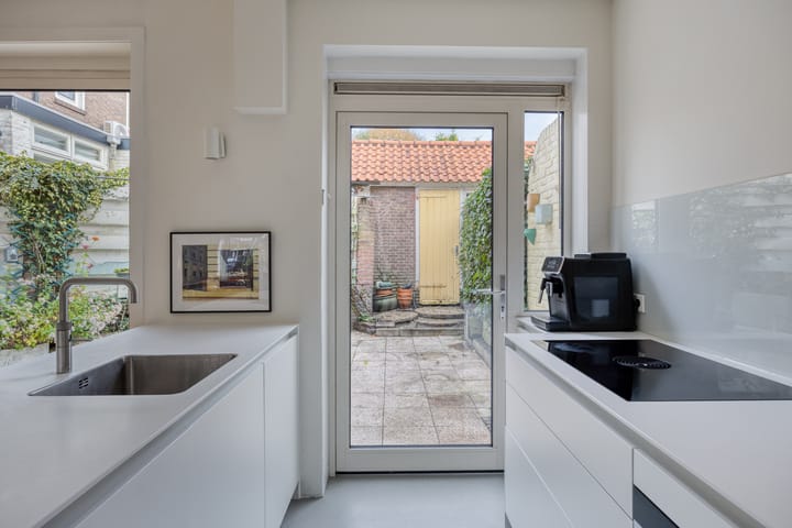 Photo 13 of Jacques Perkstraat 12