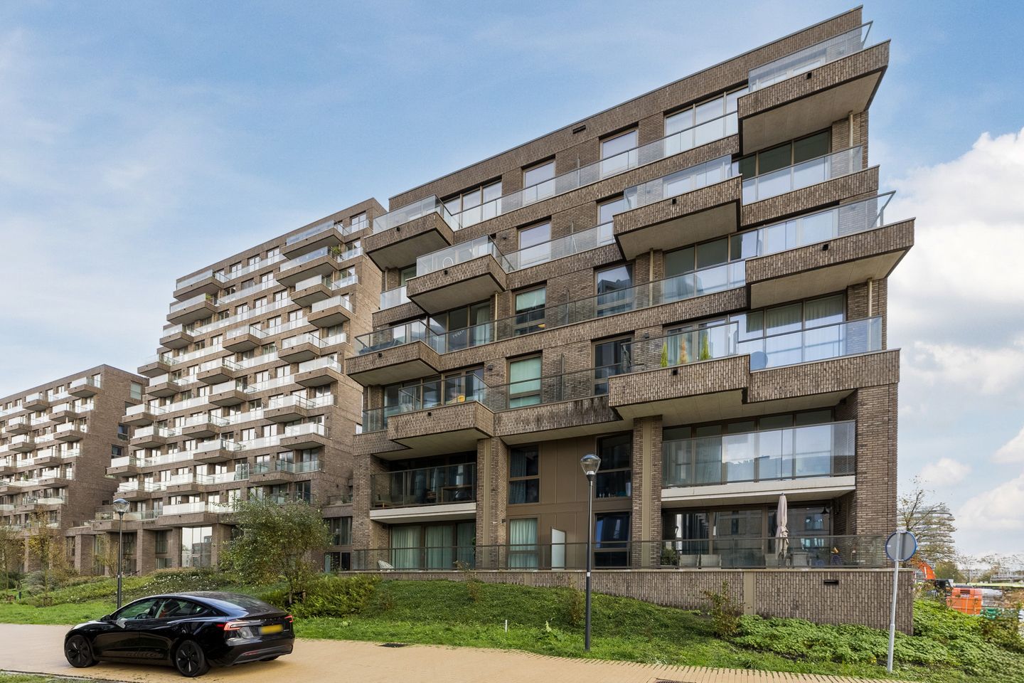 Photo 1 of Aziëweg 61