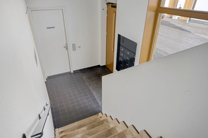 Photo 16 of Voltastraat 201