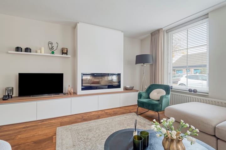 Photo 10 of Vecht 44