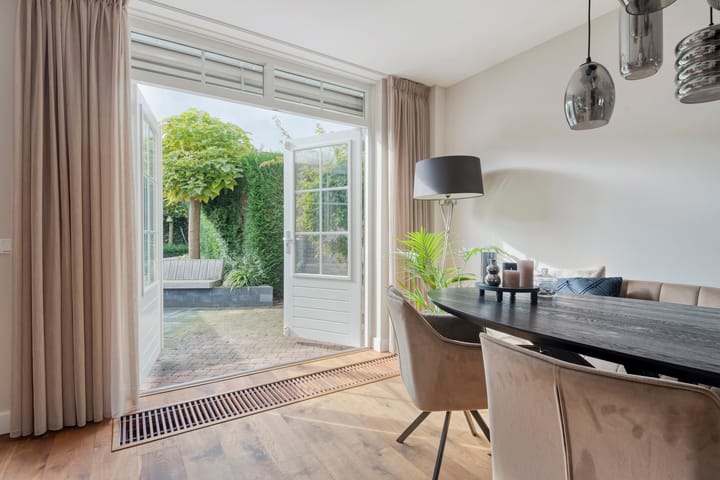 Photo 12 of Vecht 44