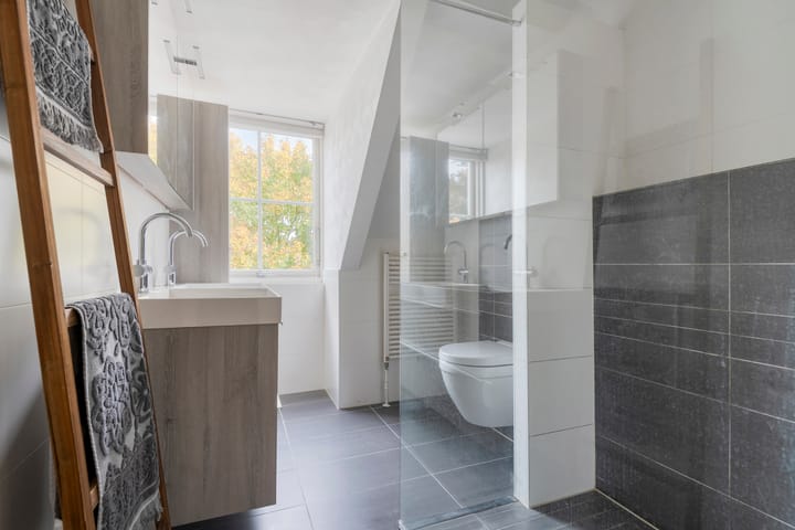 Photo 17 of Vecht 44