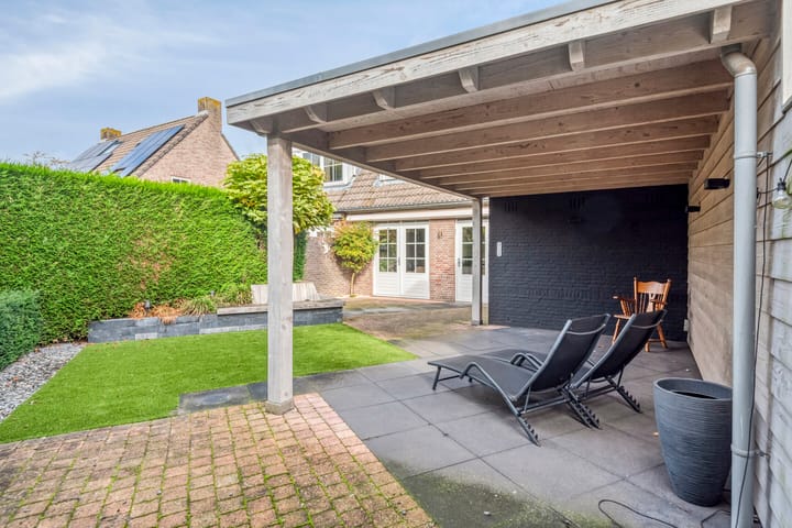 Photo 28 of Vecht 44