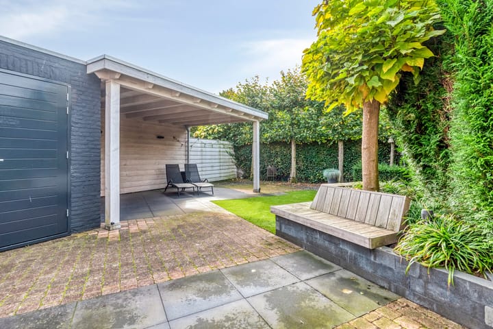 Photo 30 of Vecht 44