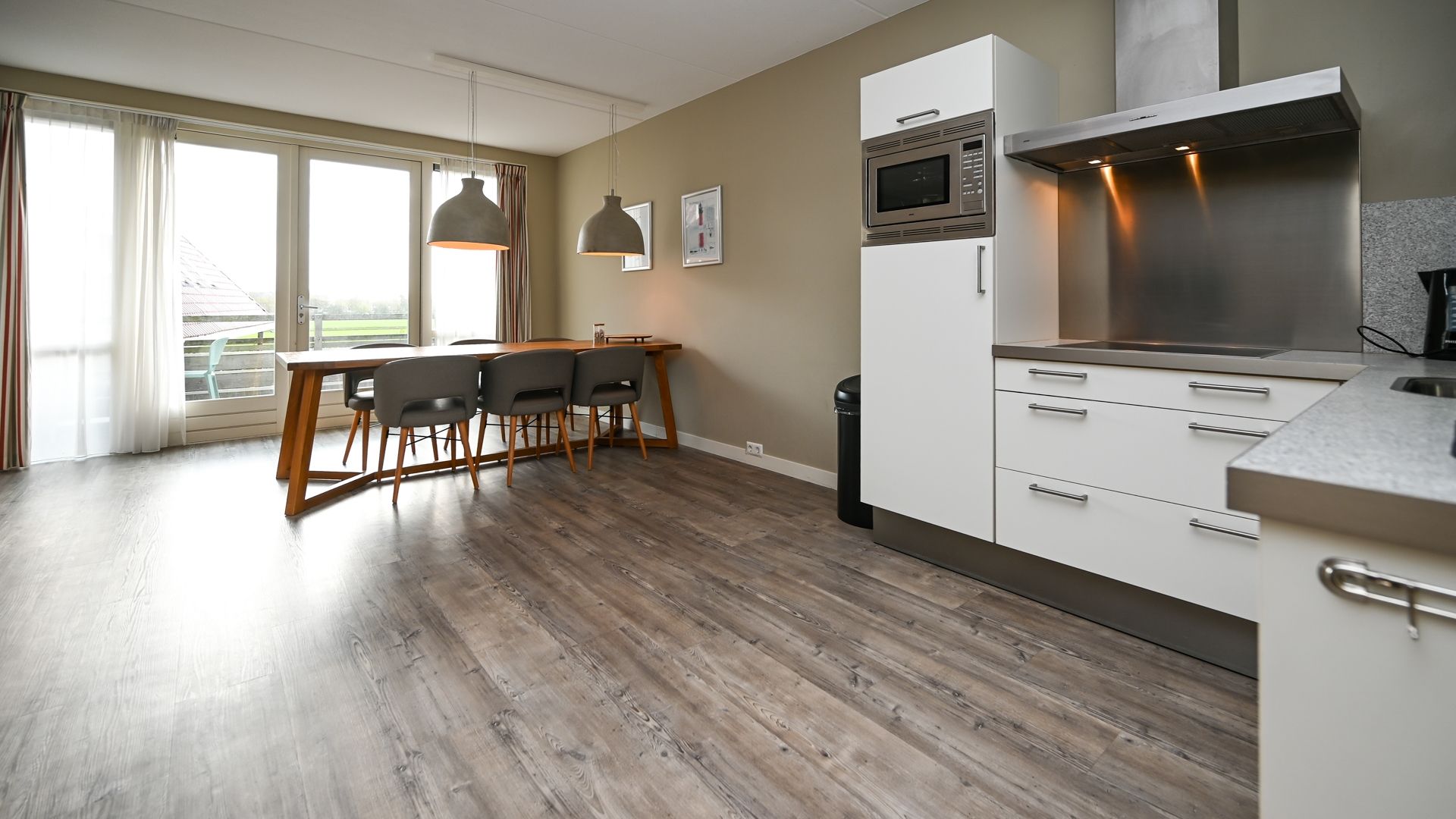 3-bedroom freehold villa in Midsland — photo 4 of 5