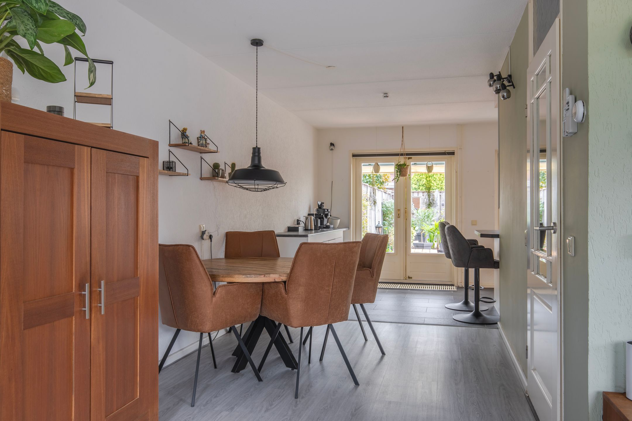 Foto 15 van De Gasperistraat 6