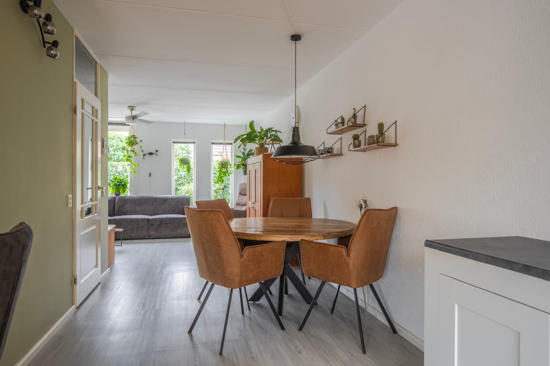 Foto 16 van De Gasperistraat 6