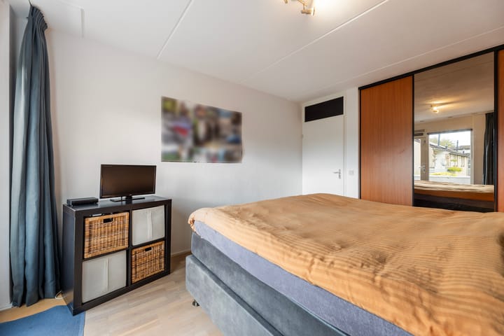 Foto 25 van Herman van der Haarstraat 65