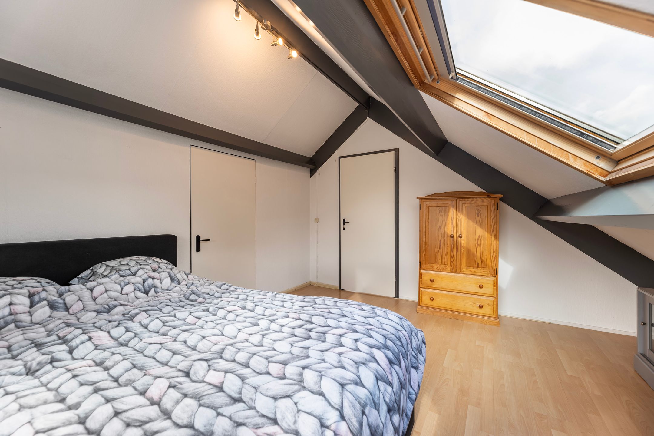 Foto 42 van Herman van der Haarstraat 65